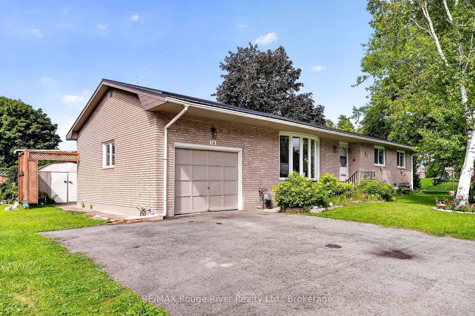 Property Photo: 14 Elgin Street S ON K0K 1S0