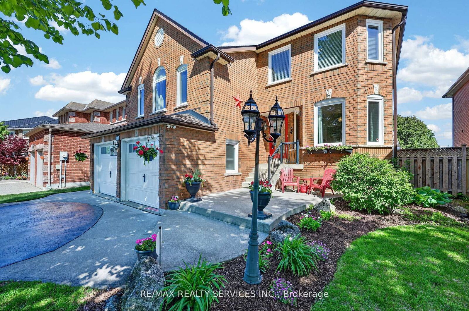 Property Photo: 150 Royal Valley Drive ON L7C 1B3
