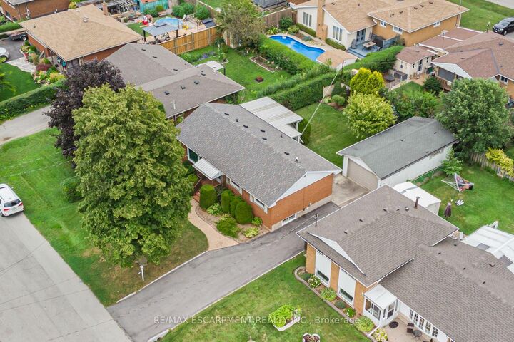 37 Lorne Avenue — photo 1