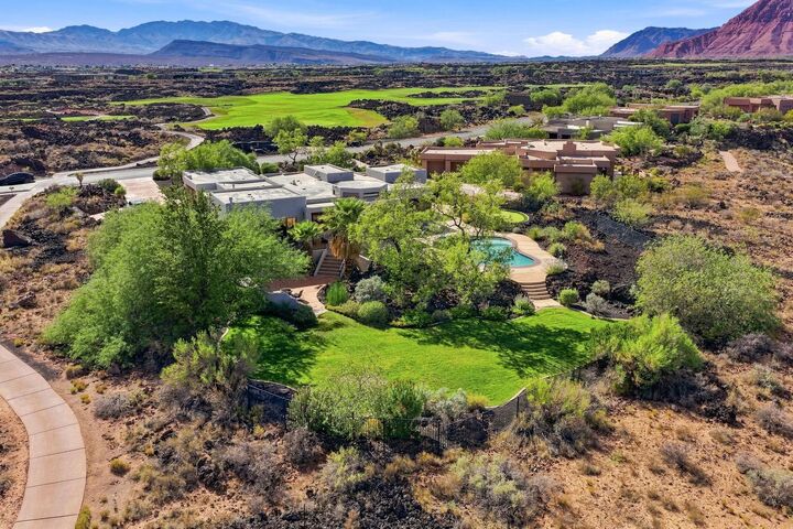 Property Photo:  2386 Chaco Trail  UT 84770 