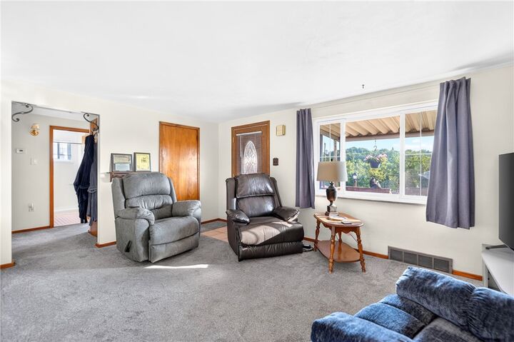 Property Photo:  195 Lacock Street  PA 15301 