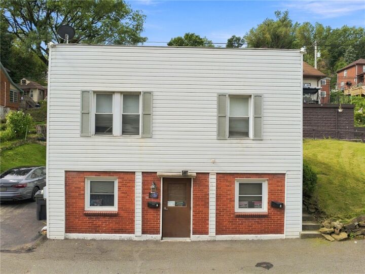 Property Photo: 213 Rockwood Ave PA 15221