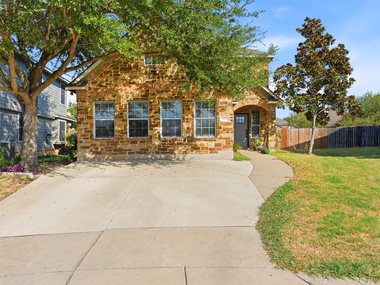 Property Photo: 164 Caddis Cove TX 78640