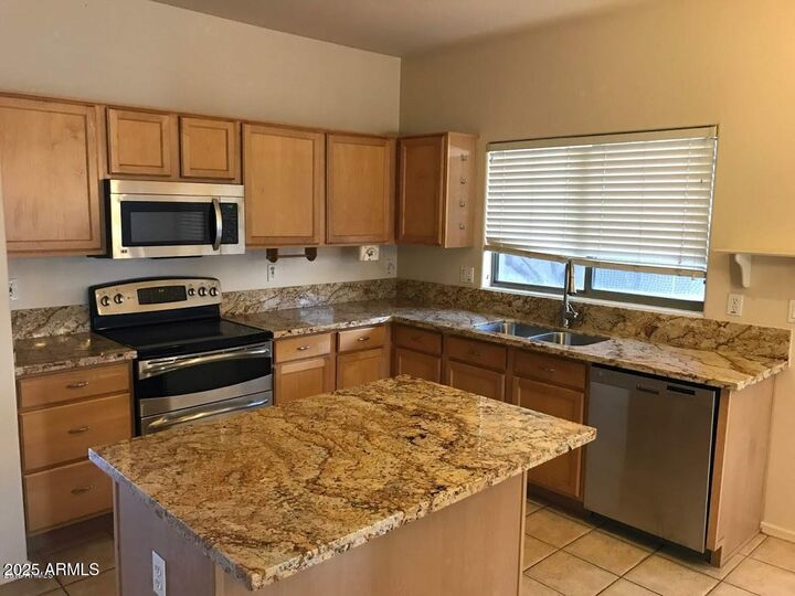 Property Photo: 2037 E Riviera Drive AZ 85249