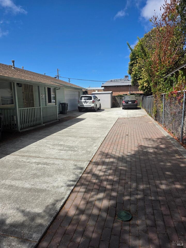 Property Photo: 326 Arkansas Street CA 94590