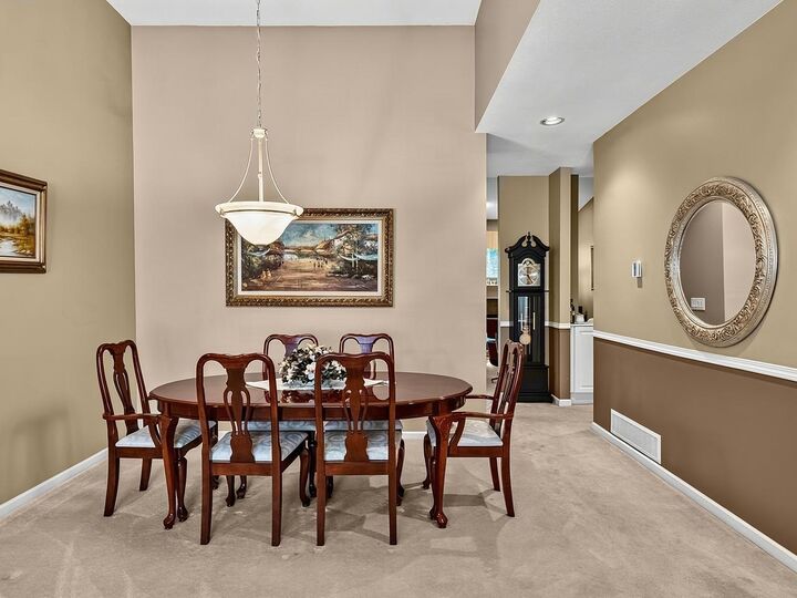 Property Photo: 15168 22nd Avenue 10 BC V4A 9T4