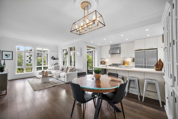 Property Photo:  168 E 35th Avenue 305  BC V5W 1A6 