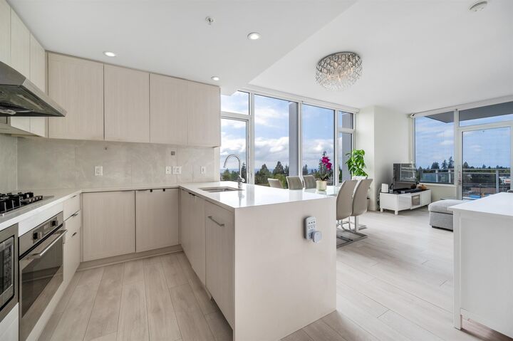 Property Photo:  5051 Imperial Street 705  BC V5J 0J3 