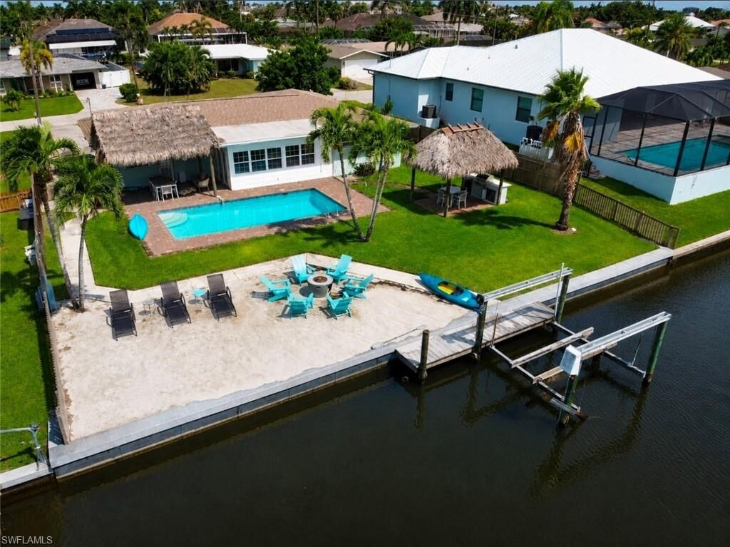 Property Photo:  5314 Cobalt Ct  FL 33904 