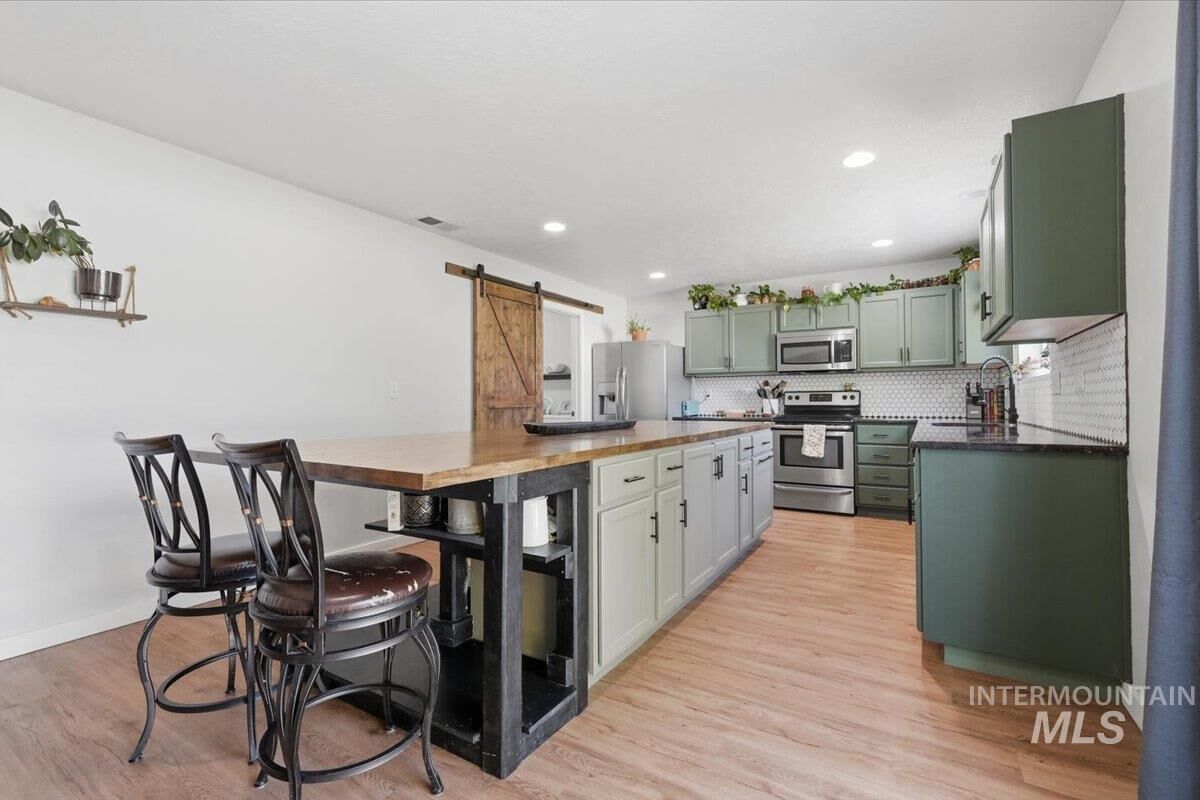 Property Photo: 19098 Kenney Way ID 83605