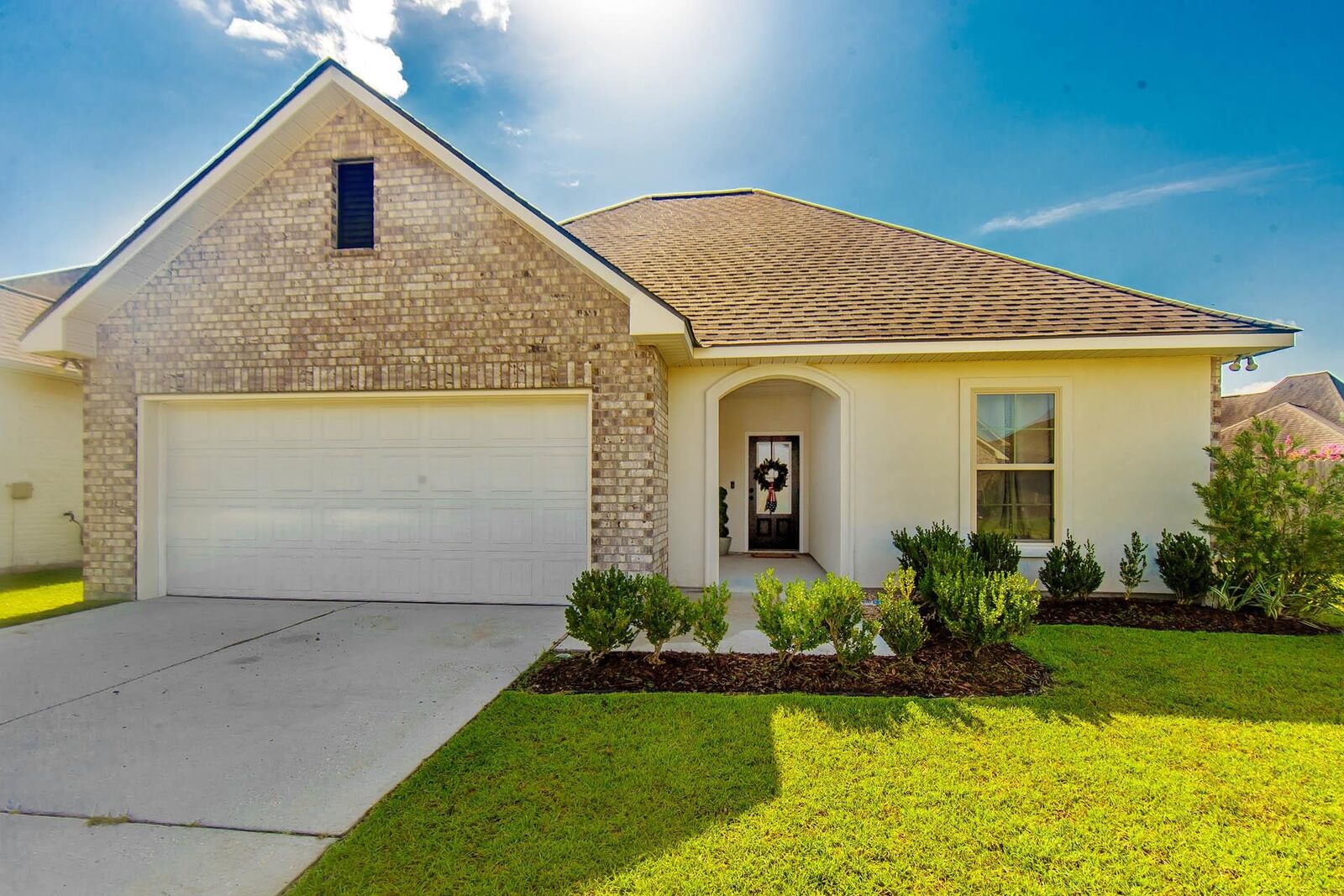 Property Photo:  120 Magazine Loop  LA 70301 