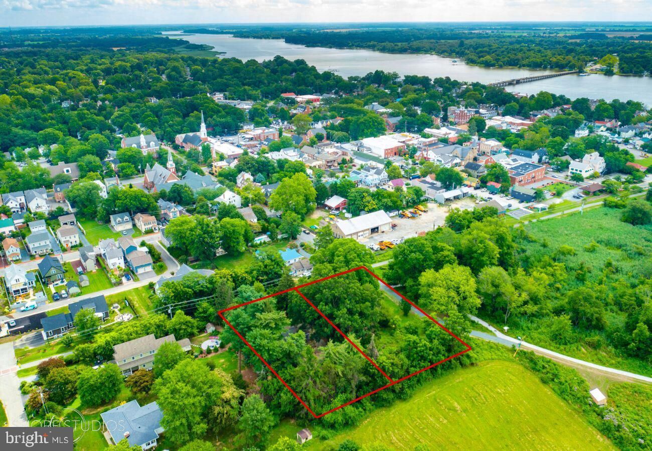 Property Photo:  302 S Mill Street  MD 21620 