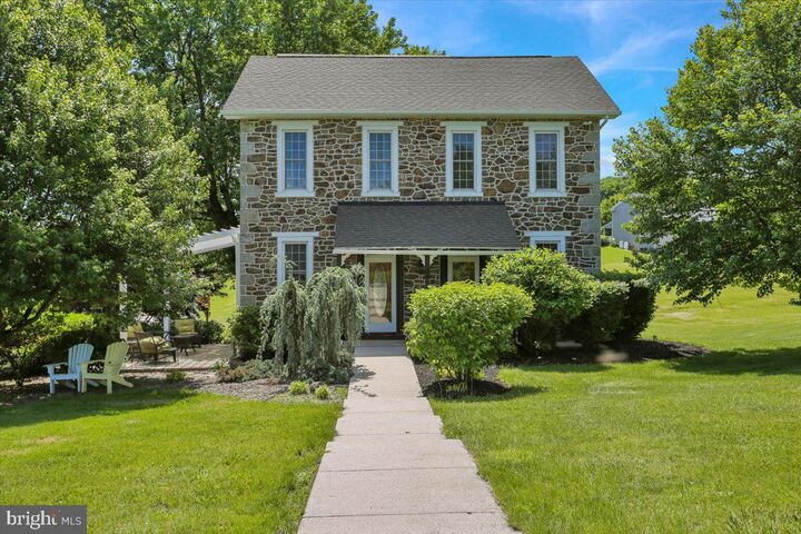 Property Photo:  739 Boar Road  PA 19541 