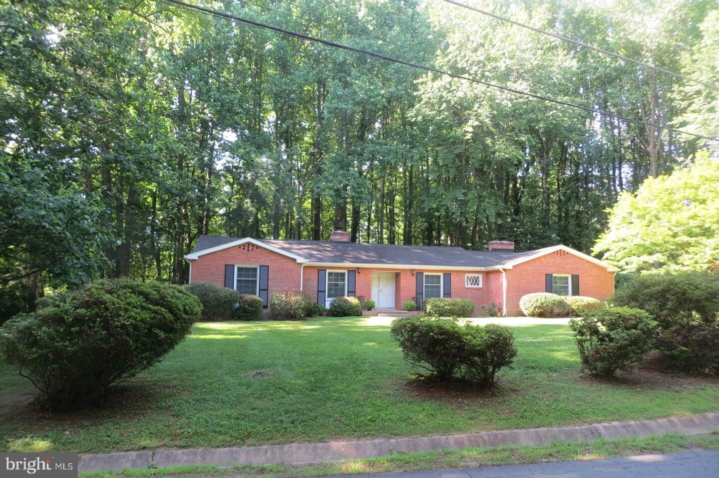 Property Photo: 2025 Post Road VA 22181