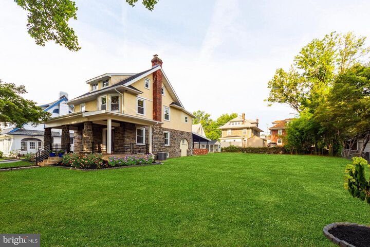 Property Photo: 22 S Linden Avenue PA 19082