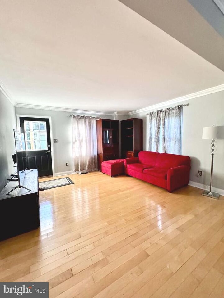 Property Photo: 10931 Park Road VA 22030