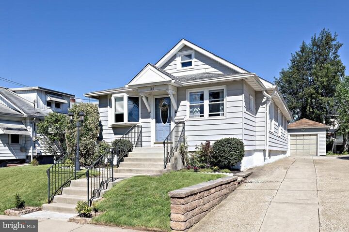 Property Photo:  35 E Kraft Avenue  NJ 08107 
