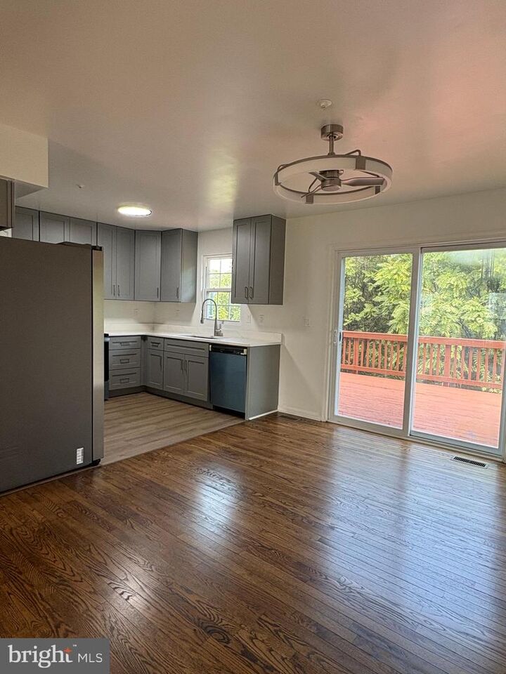 Property Photo: 5629 Crestwood Court MD 21703