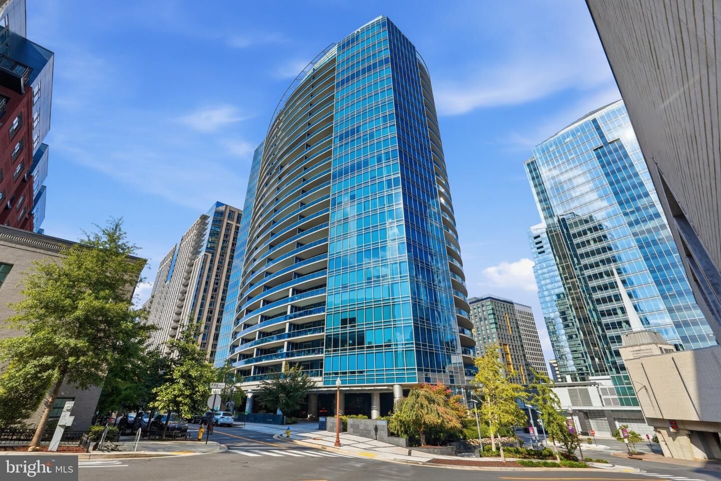 Property Photo:  1881 N Nash Street N 1510  VA 22209 