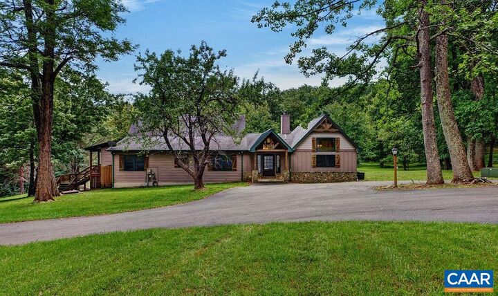 Property Photo: 85 Fortunes Pt VA 22967