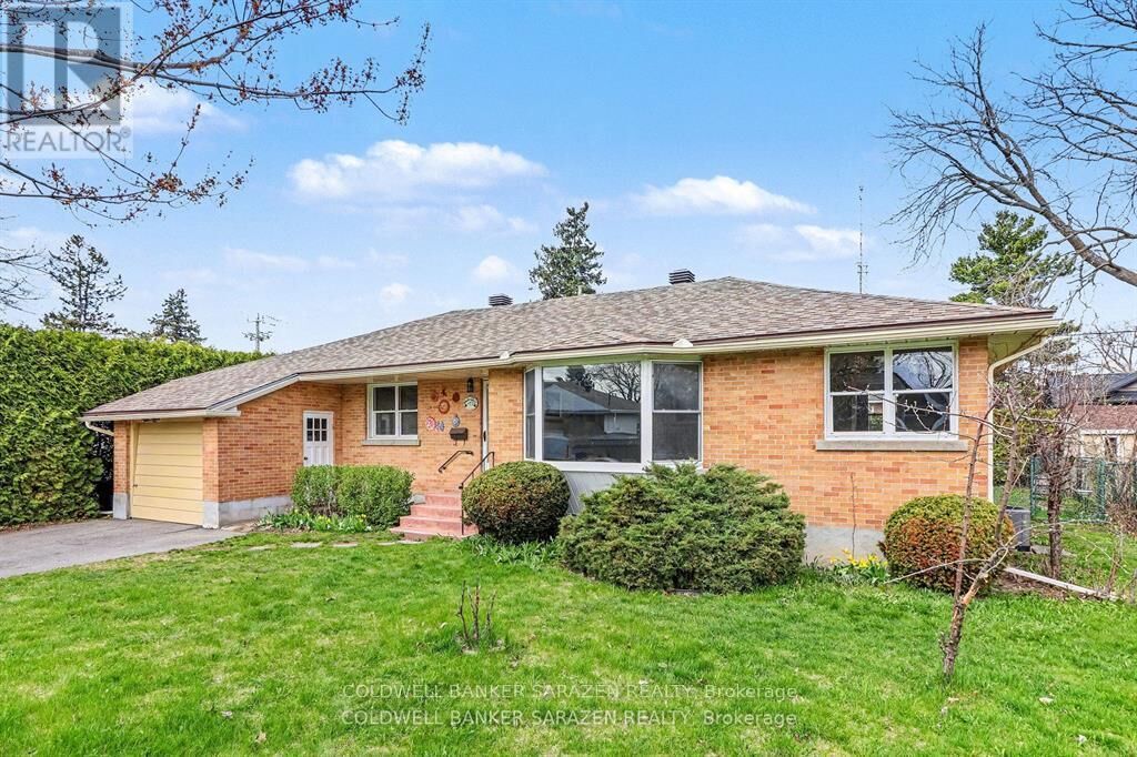 Property Photo: 1421 Palen Avenue ON K1H 7E6