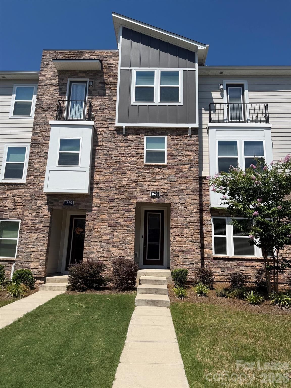 Property Photo: 1629 Unison Drive NC 28262