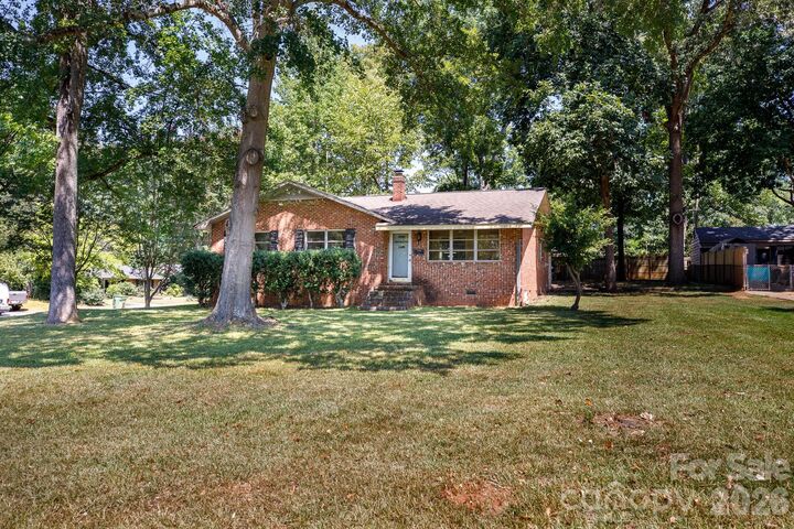 Property Photo: 122 W Gregg Street SC 29715