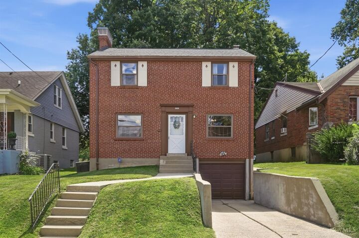 Property Photo: 3505 Rosecliff Drive OH 45205