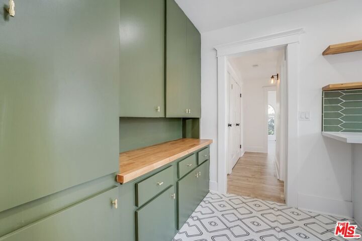 Property Photo:  633 N Rampart Blvd  CA 90026 