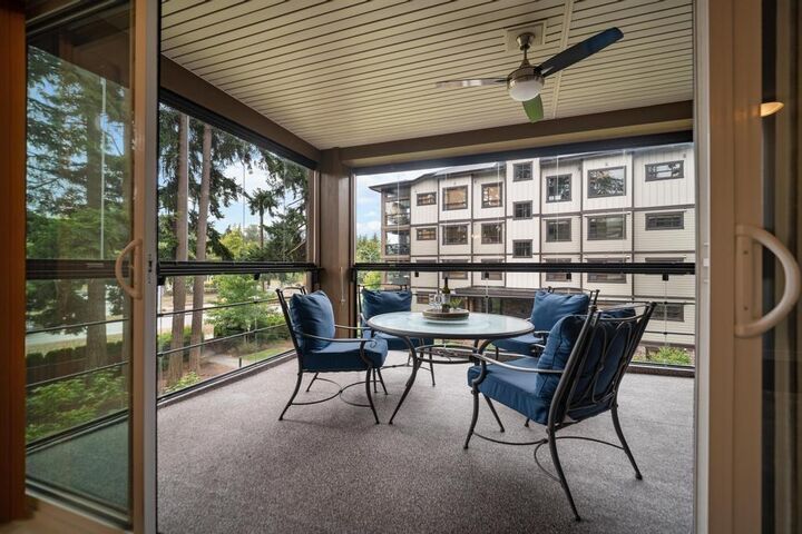 Property Photo:  3535 146A Street 306  BC V4P 0H2 