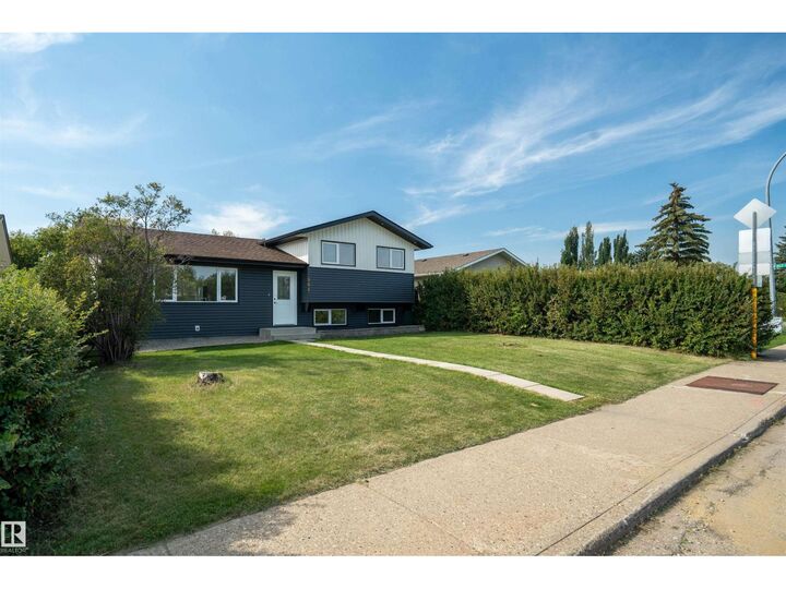 Property Photo: 904 Knottwood S NW AB T6K 3C3