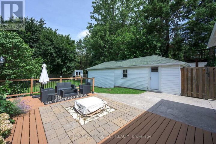 Property Photo:  1852 Avalon Street  ON N5W 3G8 