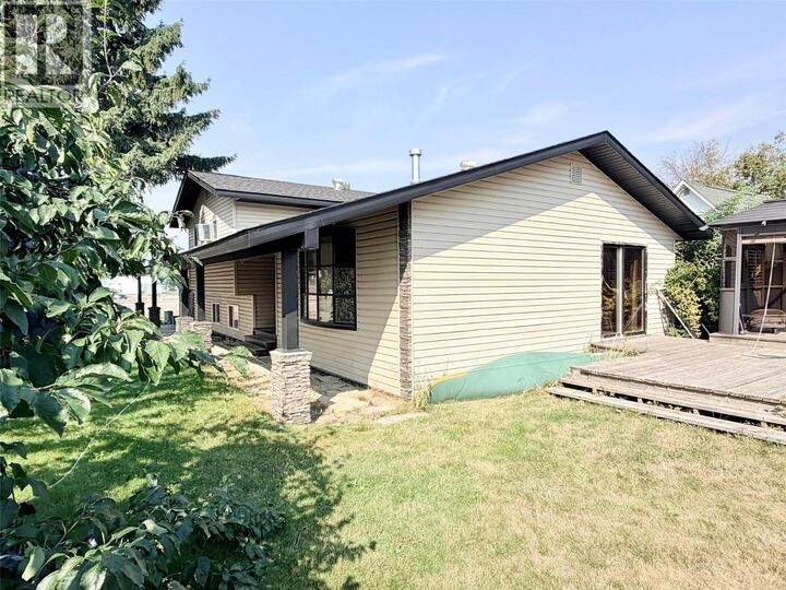 Property Photo:  1804 Elm Street  BC V0B 1G5 