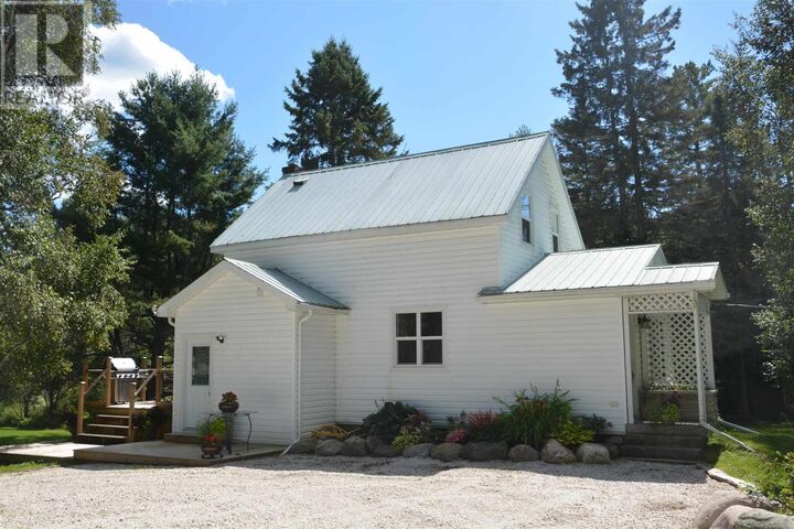 Property Photo:  26 Centre Line Rd  ON P0R 1C0 
