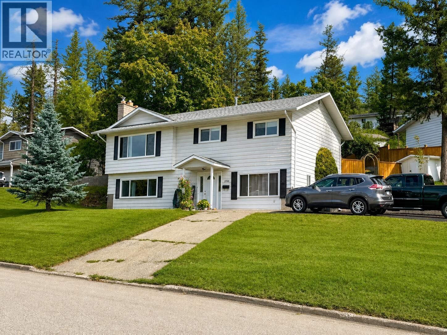 Property Photo: 1350 Eleventh Avenue BC V2G 3X2