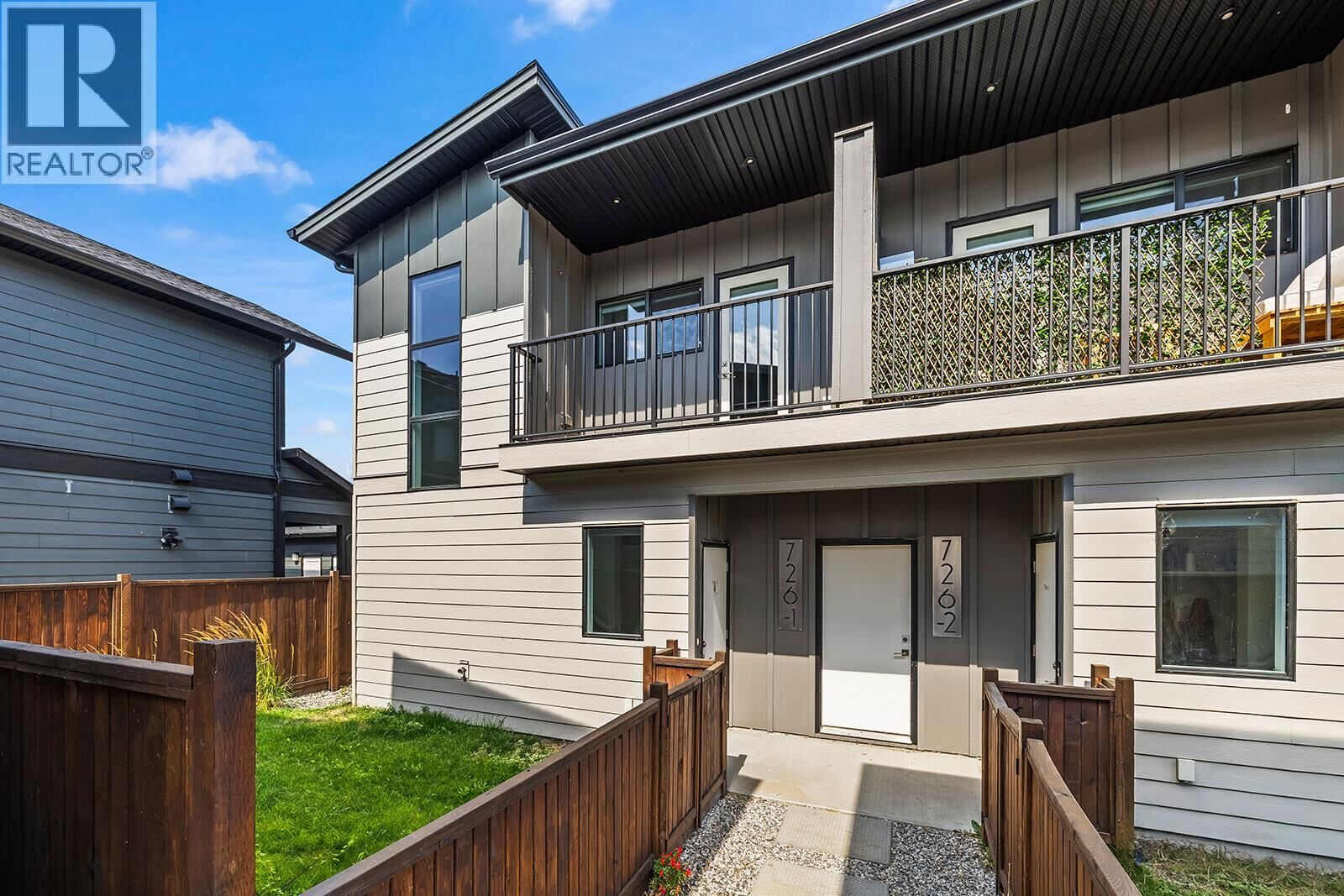 Property Photo:  726 Coopland Crescent 1  BC V1Y 2V1 