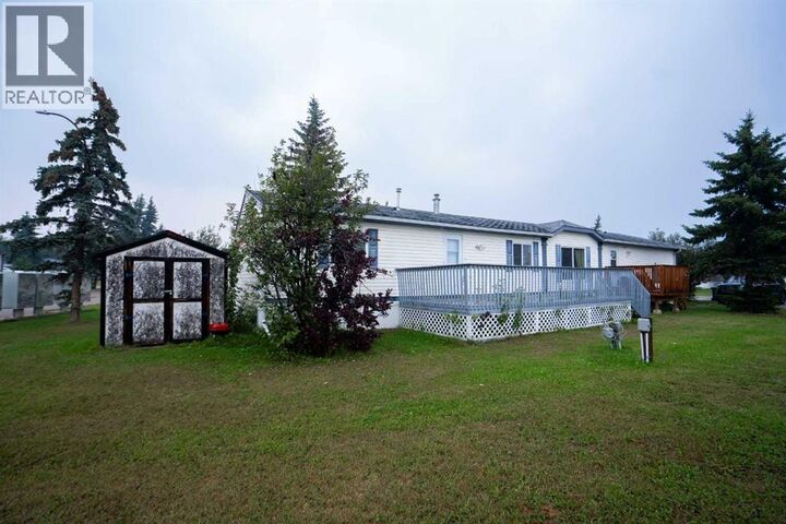 Property Photo: 7939 97 AB T8S 1S4