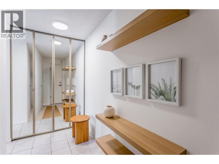 Property Photo:  737 Leon Avenue 303  BC V1Y 8L6 