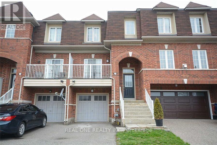 Property Photo: 2307 Saddlecreek Crescent ON L6M 5J6