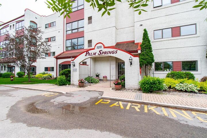Photo de la propriété: 3281 Pembina Highway MB R3V 1T7
