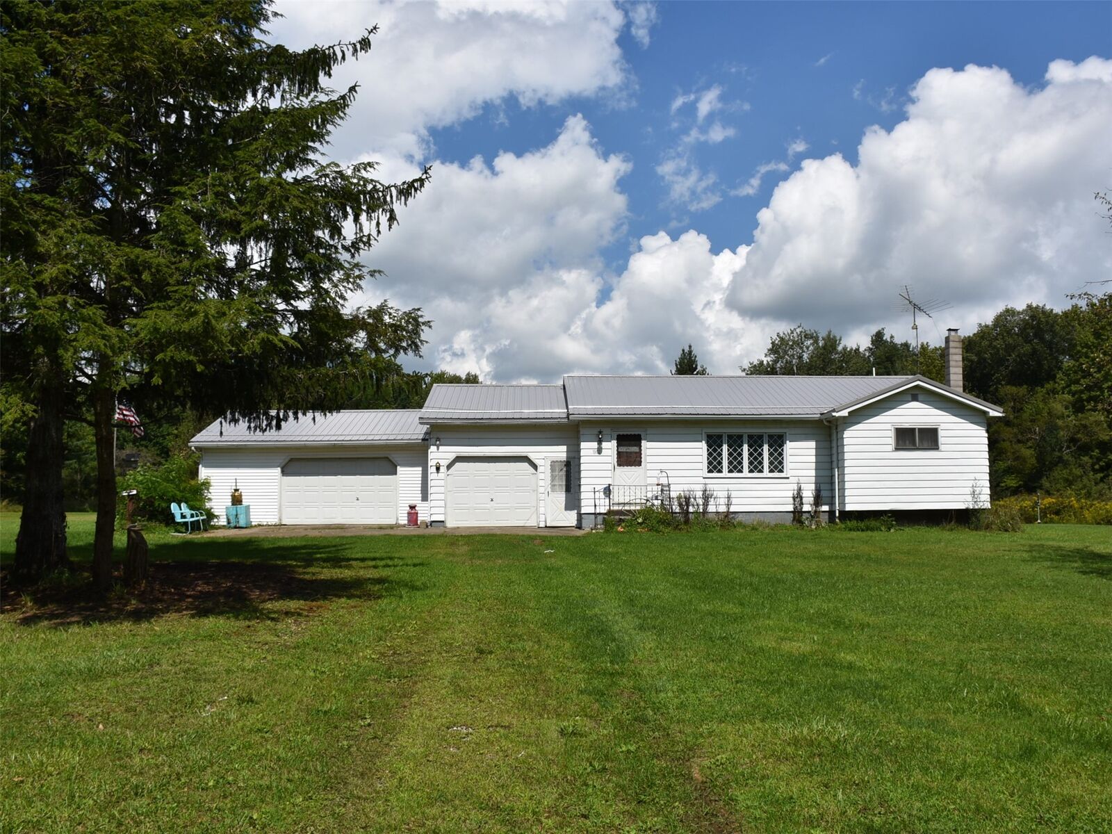 Property Photo:  1902 W Center Road  PA 16424 