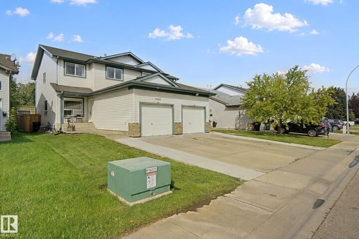 Property Photo:  15618 141 Street NW  AB T6V 1T3 