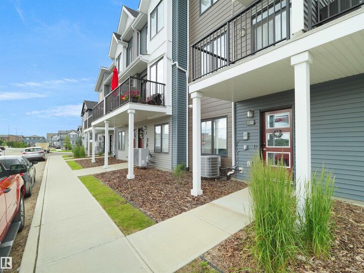 Property Photo:  6905 25 Avenue SW 81  AB T6X 3B7 