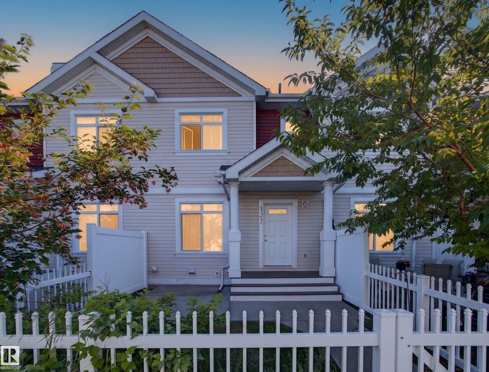 Property Photo:  1804 70 Street SW 137  AB T6X 0H4 