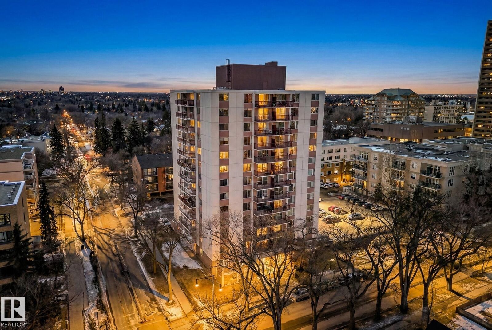 Property Photo:  11007 83 Avenue NW 207  AB T6G 0T9 