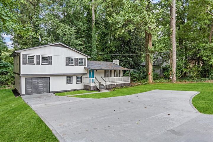 Property Photo: 353 Old Rosser Road GA 30087