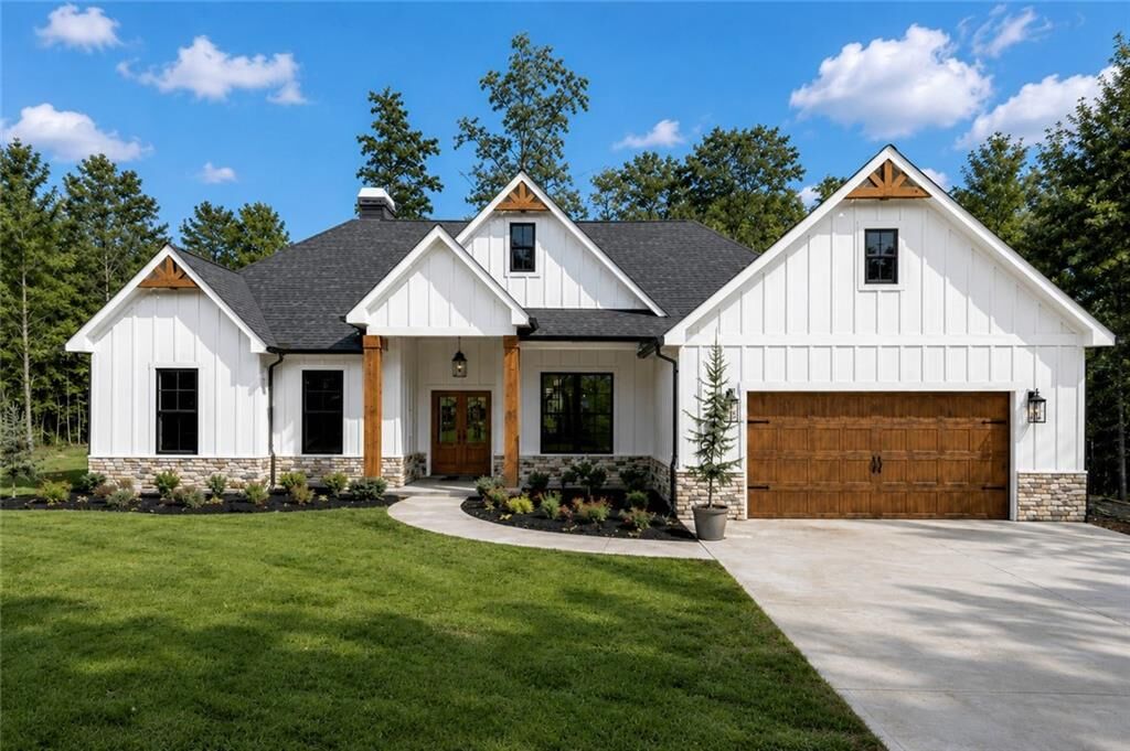Property Photo: 230 Banks Path GA 30157