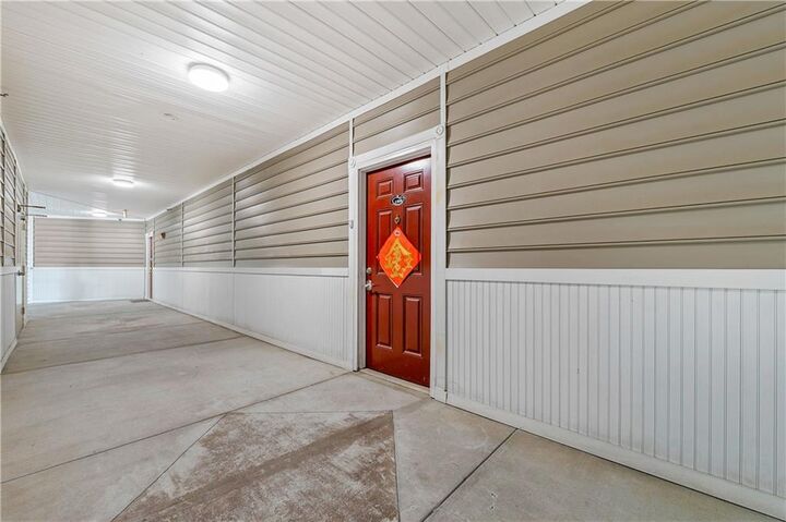 Property Photo:  2700 Pine Tree Road NE 1308  GA 30324 