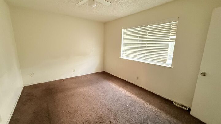Property Photo:  2694 W Fairmont Avenue 101  CA 93705 
