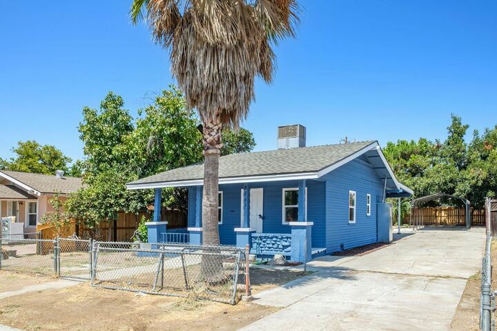 Property Photo:  3141 E Butler Avenue  CA 93702 